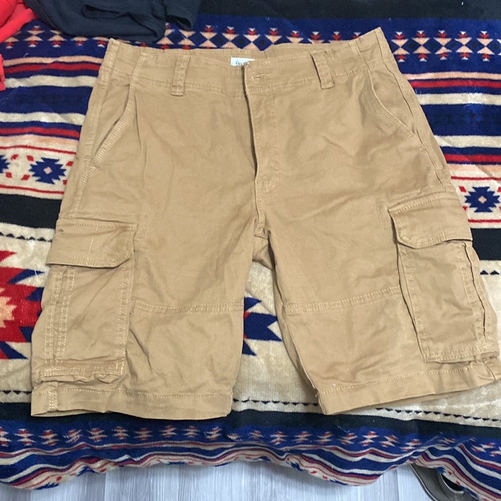 Goodfellow cargo shorts 34W